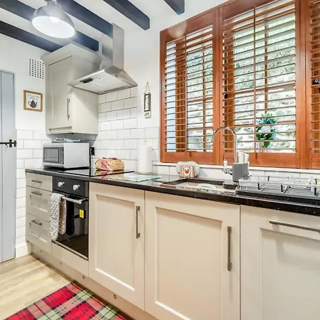 2 Bed In Oc-y114 Holiday home *